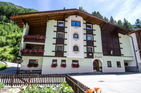 Hotel Garni Siegele, Ischgl